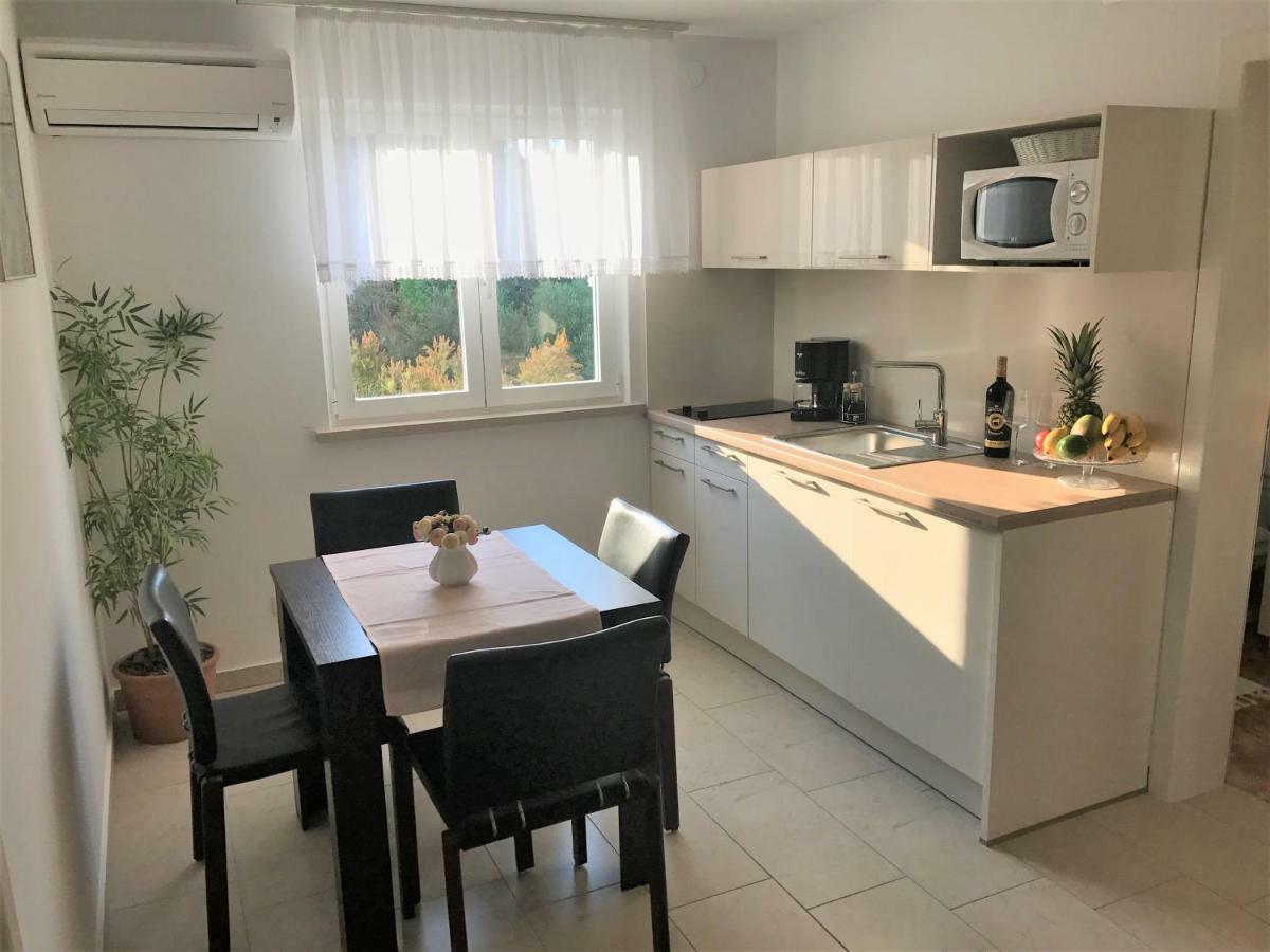 Apartmani Fortuna Lumbarda Exterior foto