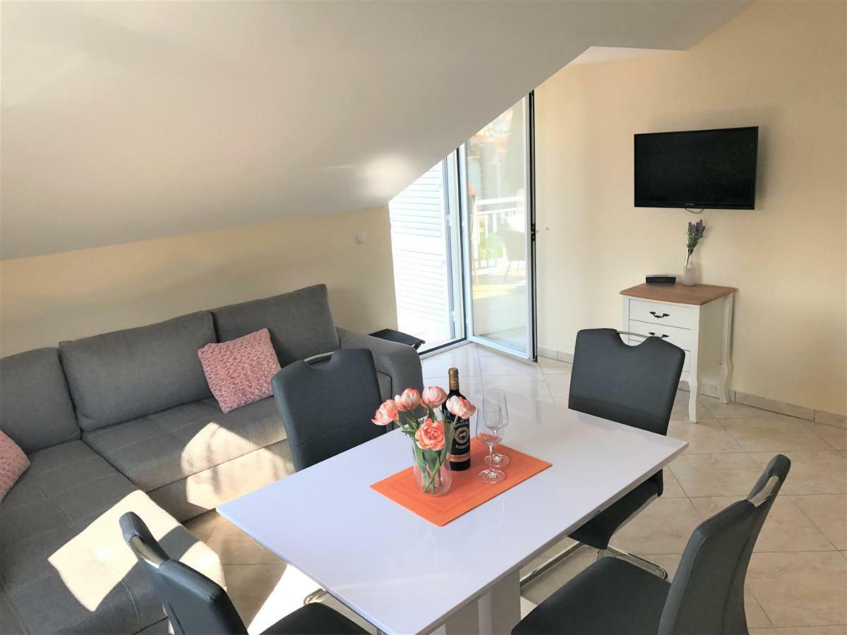 Apartmani Fortuna Lumbarda Exterior foto